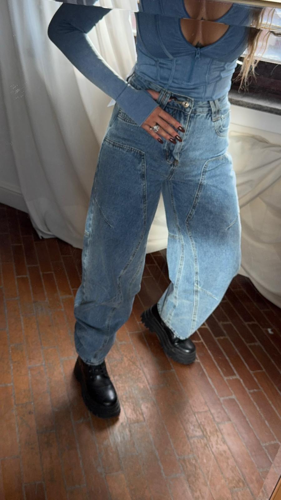 Wide Jeans